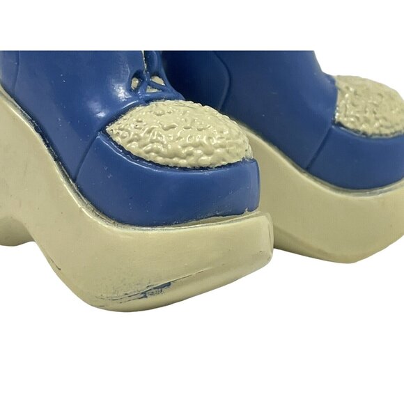 Wintertime Wonderland Yasmin MGA Bratz Doll Shoes Blue Tall Boots - Picture 8 of 8